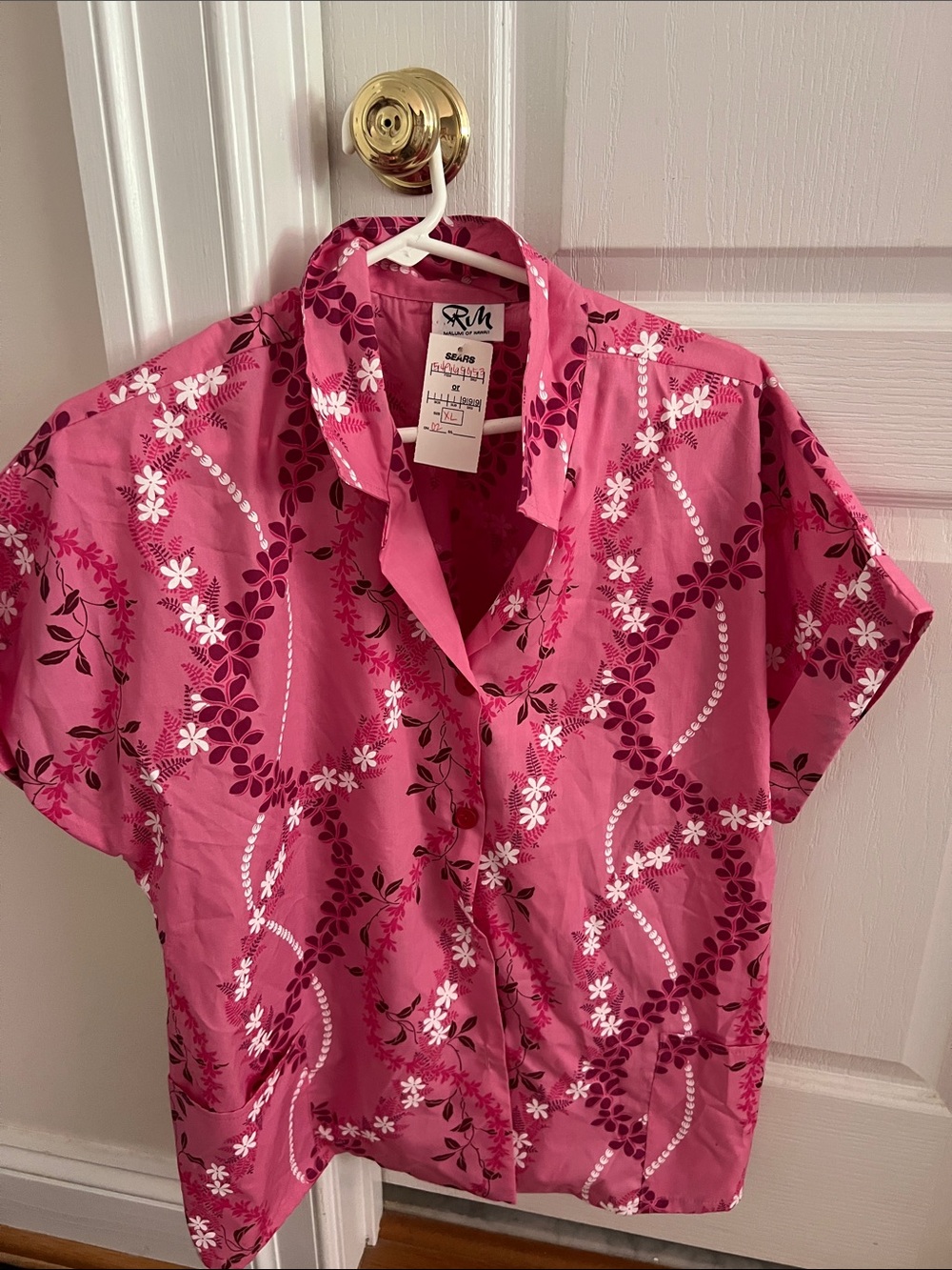 NWT Womens Hawaiian Shirt: Size XL